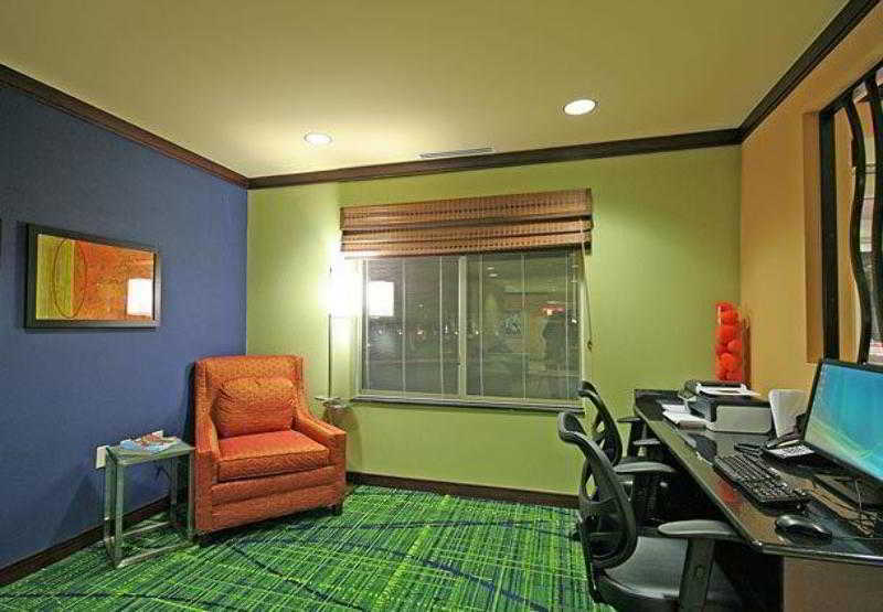 Fairfield Inn And Suites By Marriott Asheboro Exterior photo